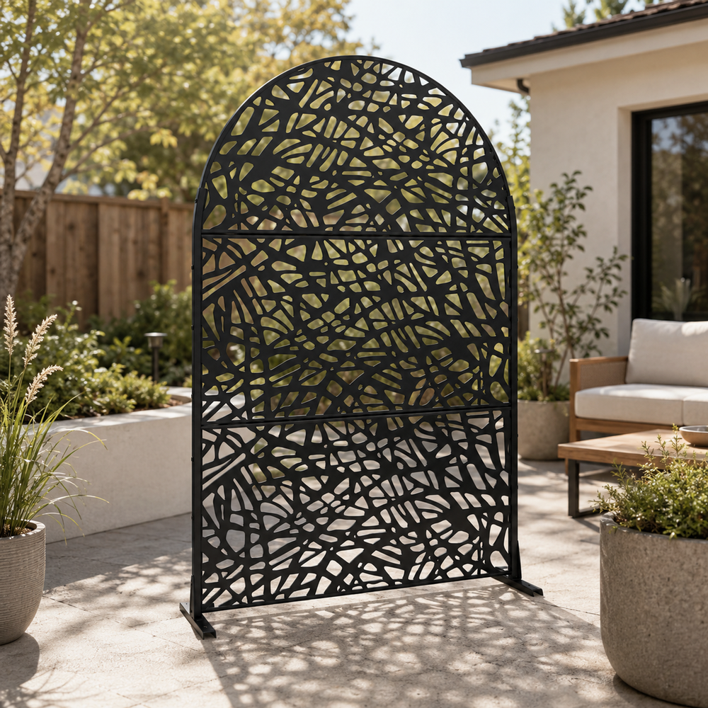 Arched Open Lattice Metal Privacy Screen