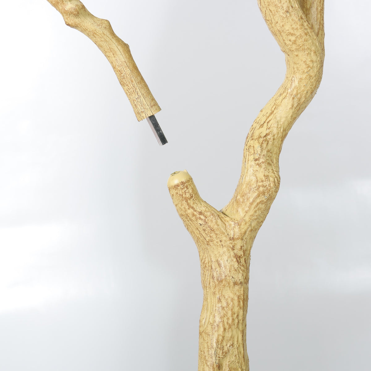 Artificial olive tree assembly and branch setup